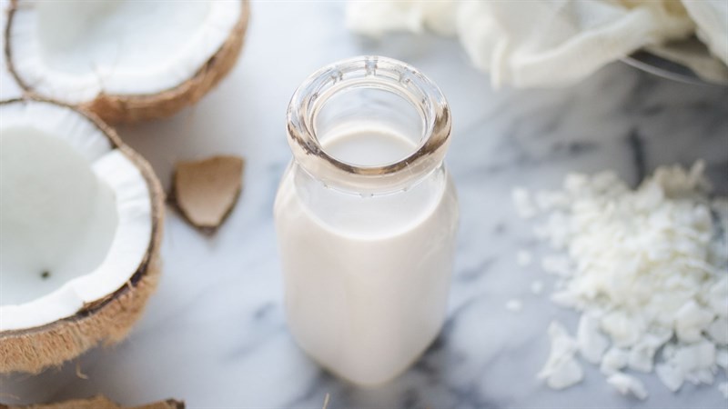 Sữa dừa - coconut milk là gì? Phân biệt coconut milk và coconut cream